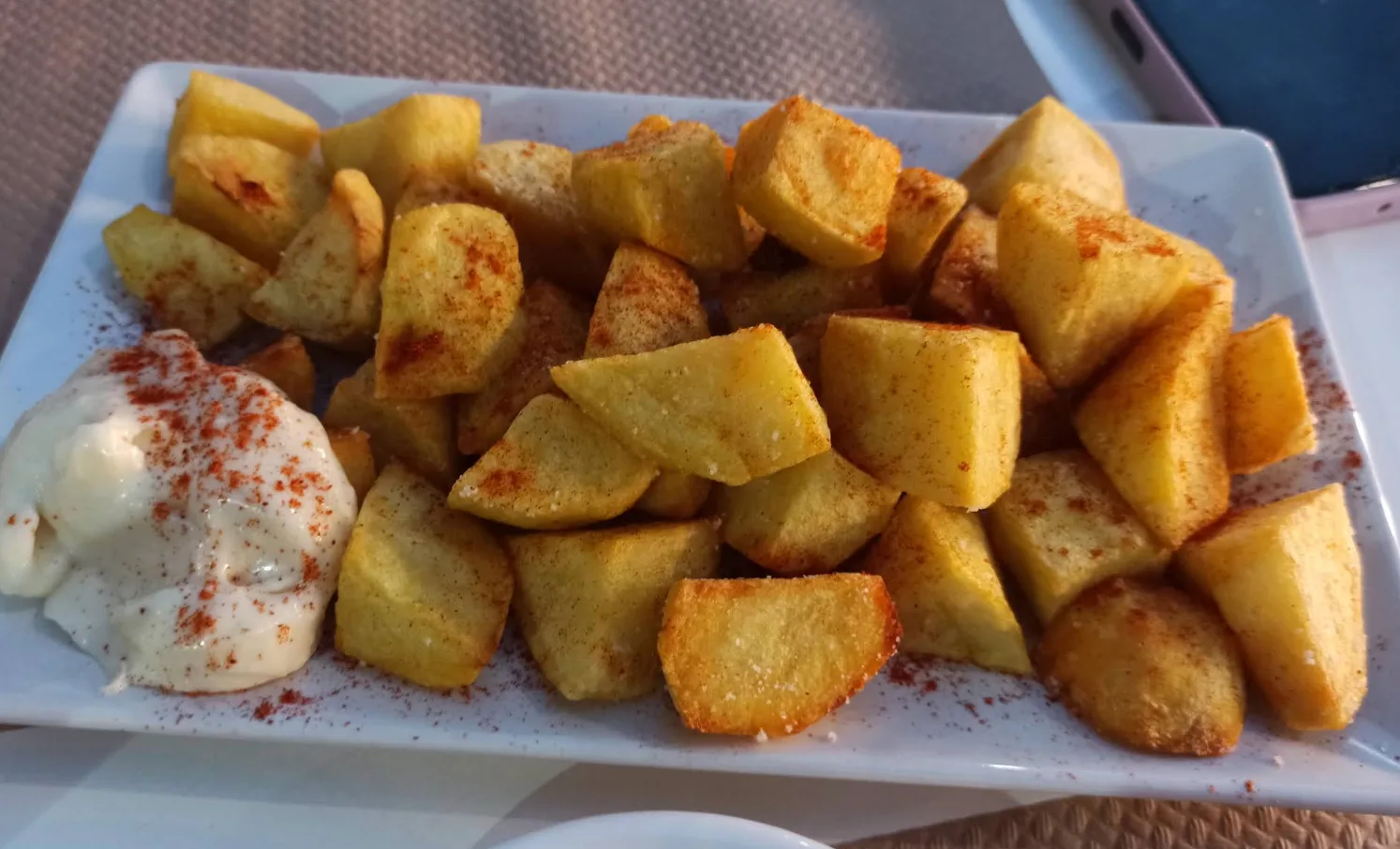 Foto de las bravas: Bar El Passatge