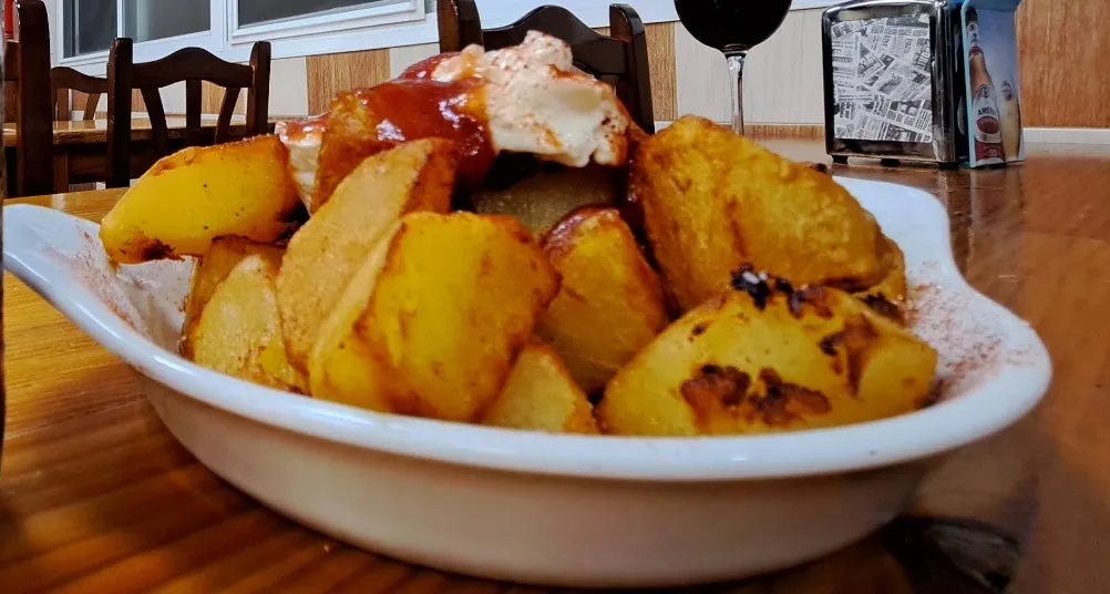Foto de las bravas: Bar Tasca Ajoarriero
